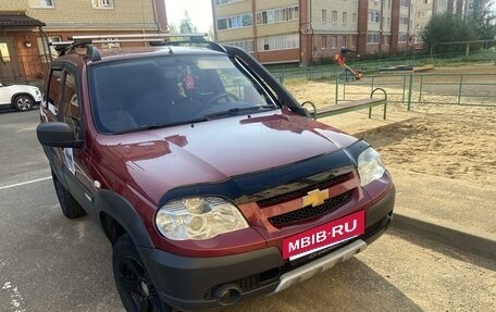 Chevrolet Niva I рестайлинг, 2013 год, 600 000 рублей, 4 фотография