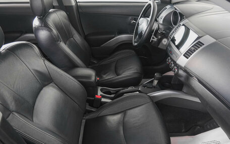 Mitsubishi Outlander III рестайлинг 3, 2010 год, 1 229 000 рублей, 11 фотография