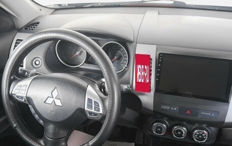 Mitsubishi Outlander III рестайлинг 3, 2010 год, 1 229 000 рублей, 12 фотография