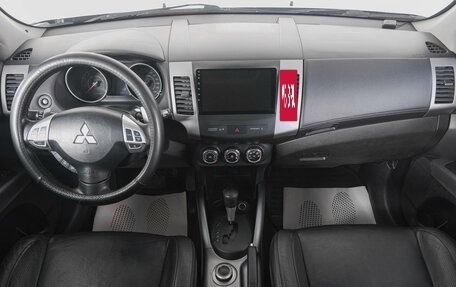 Mitsubishi Outlander III рестайлинг 3, 2010 год, 1 229 000 рублей, 13 фотография