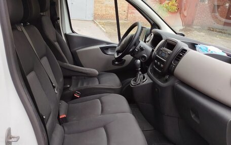 Renault Trafic, 2017 год, 2 150 000 рублей, 5 фотография