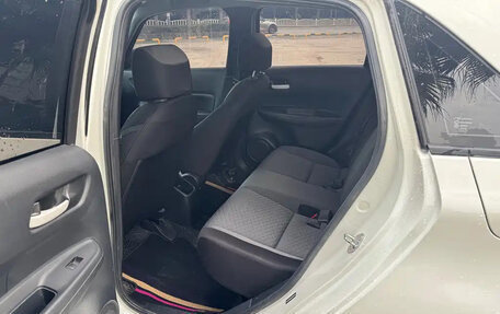 Honda Fit, 2022 год, 990 000 рублей, 2 фотография