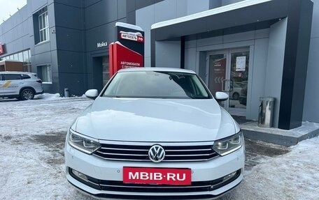 Volkswagen Passat B8 рестайлинг, 2017 год, 1 643 500 рублей, 2 фотография