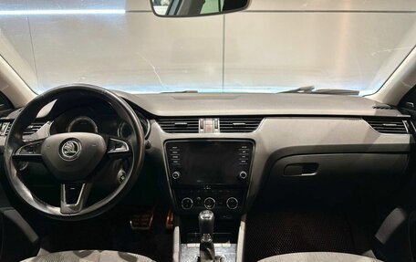 Skoda Octavia, 2018 год, 2 015 000 рублей, 17 фотография