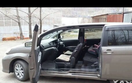 Toyota ISis I, 2009 год, 840 000 рублей, 6 фотография