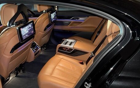 BMW 7 серия, 2019 год, 6 600 000 рублей, 4 фотография