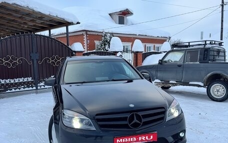Mercedes-Benz C-Класс, 2008 год, 870 000 рублей, 1 фотография