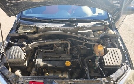 Opel Corsa C рестайлинг, 2004 год, 330 000 рублей, 7 фотография