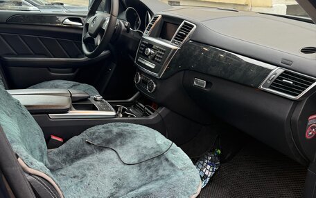 Mercedes-Benz GL-Класс, 2015 год, 2 950 000 рублей, 3 фотография