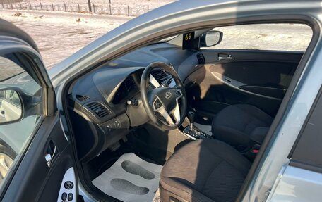 Hyundai Solaris II рестайлинг, 2012 год, 769 000 рублей, 10 фотография