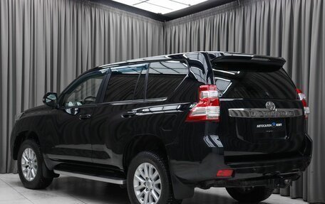 Toyota Land Cruiser Prado 150 рестайлинг 2, 2015 год, 3 150 000 рублей, 6 фотография