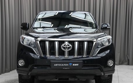 Toyota Land Cruiser Prado 150 рестайлинг 2, 2015 год, 3 150 000 рублей, 2 фотография