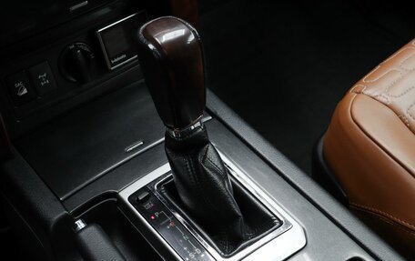 Toyota Land Cruiser Prado 150 рестайлинг 2, 2015 год, 3 150 000 рублей, 17 фотография