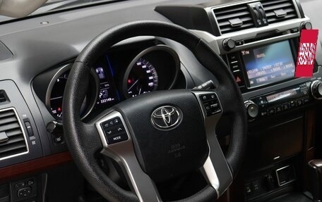 Toyota Land Cruiser Prado 150 рестайлинг 2, 2015 год, 3 150 000 рублей, 11 фотография