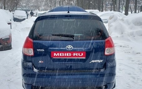 Toyota Matrix, 2002 год, 465 000 рублей, 9 фотография