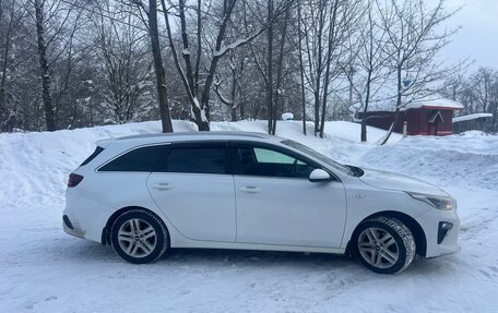 KIA cee'd III, 2019 год, 1 700 000 рублей, 2 фотография