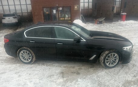 BMW 5 серия, 2017 год, 1 880 000 рублей, 3 фотография