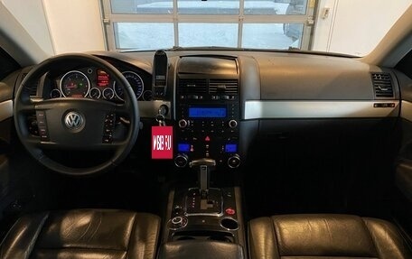 Volkswagen Touareg III, 2005 год, 915 000 рублей, 9 фотография