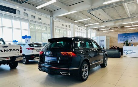 Volkswagen Tiguan II, 2021 год, 3 999 900 рублей, 6 фотография