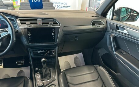 Volkswagen Tiguan II, 2021 год, 3 999 900 рублей, 15 фотография