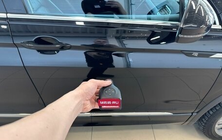 Volkswagen Tiguan II, 2021 год, 3 999 900 рублей, 27 фотография