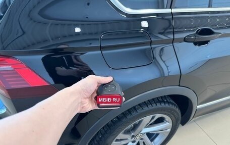 Volkswagen Tiguan II, 2021 год, 3 999 900 рублей, 25 фотография