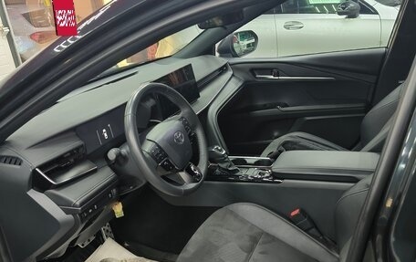 Toyota Camry, 2024 год, 3 999 999 рублей, 14 фотография