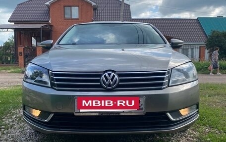 Volkswagen Passat B7, 2012 год, 1 170 000 рублей, 18 фотография