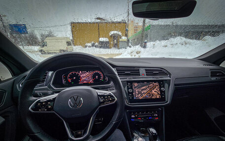 Volkswagen Tiguan II, 2021 год, 4 000 000 рублей, 10 фотография