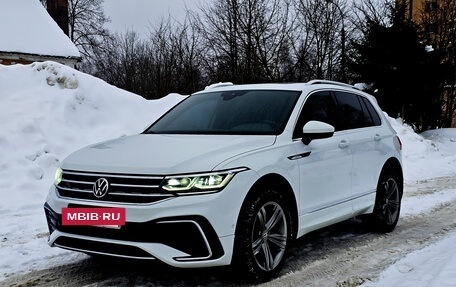 Volkswagen Tiguan II, 2021 год, 4 000 000 рублей, 6 фотография