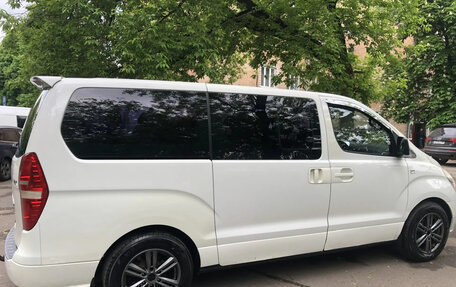 Hyundai Grand Starex Grand Starex I рестайлинг 2, 2010 год, 1 728 000 рублей, 21 фотография