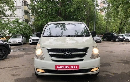 Hyundai Grand Starex Grand Starex I рестайлинг 2, 2010 год, 1 728 000 рублей, 13 фотография