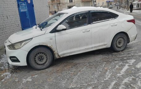 Hyundai Solaris II рестайлинг, 2017 год, 600 000 рублей, 7 фотография