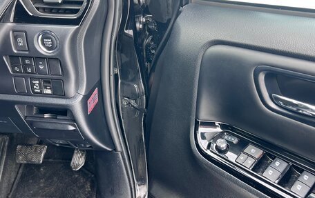 Toyota Noah III, 2019 год, 2 600 000 рублей, 5 фотография