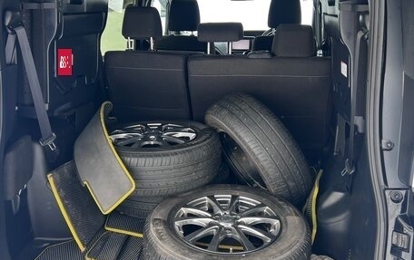 Toyota Noah III, 2019 год, 2 600 000 рублей, 8 фотография