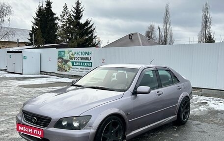 Lexus IS II рестайлинг 2, 1999 год, 650 000 рублей, 4 фотография