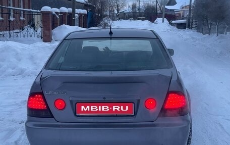 Lexus IS II рестайлинг 2, 1999 год, 650 000 рублей, 5 фотография