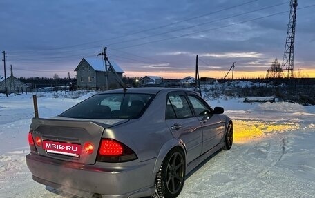 Lexus IS II рестайлинг 2, 1999 год, 650 000 рублей, 6 фотография