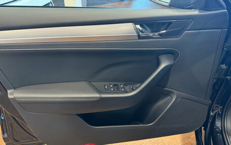 Skoda Superb III рестайлинг, 2025 год, 3 240 000 рублей, 9 фотография