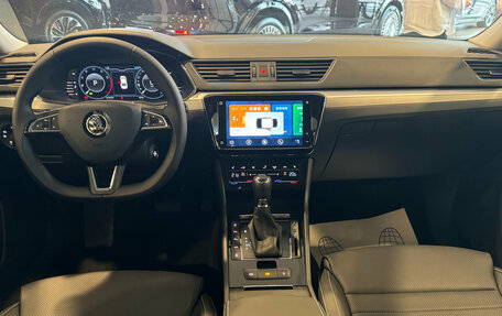 Skoda Superb III рестайлинг, 2025 год, 3 240 000 рублей, 13 фотография