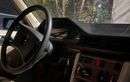 Mercedes-Benz W124, 1988 год, 150 000 рублей, 5 фотография