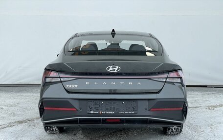 Hyundai Elantra, 2023 год, 2 590 000 рублей, 7 фотография
