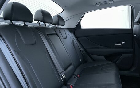 Hyundai Elantra, 2023 год, 2 590 000 рублей, 30 фотография