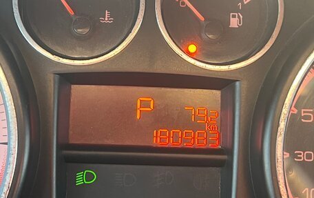 Peugeot 308 II, 2010 год, 299 999 рублей, 15 фотография