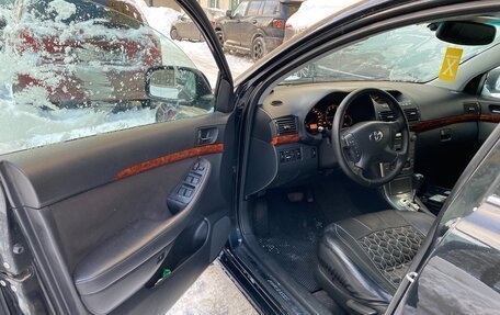 Toyota Avensis III рестайлинг, 2005 год, 700 000 рублей, 10 фотография