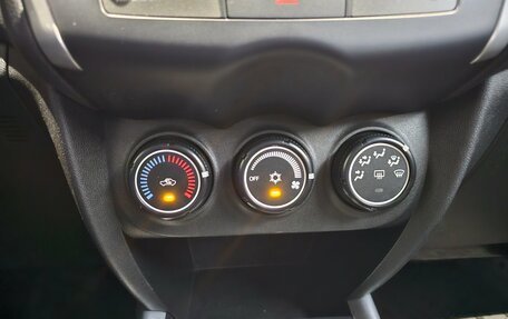 Mitsubishi ASX I рестайлинг, 2012 год, 999 000 рублей, 9 фотография