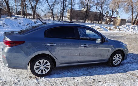 KIA Rio IV, 2019 год, 1 335 000 рублей, 4 фотография