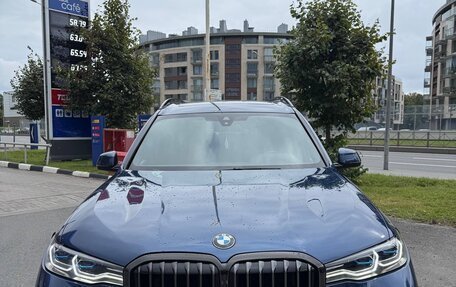 BMW X7, 2021 год, 7 600 000 рублей, 2 фотография