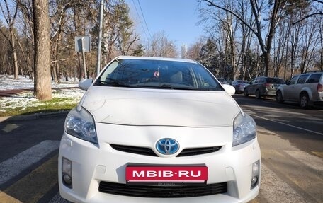 Toyota Prius, 2010 год, 1 100 000 рублей, 2 фотография
