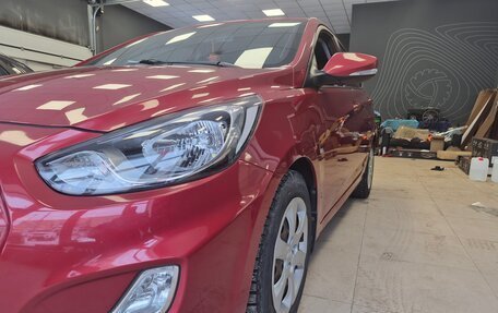 Hyundai Solaris II рестайлинг, 2012 год, 870 000 рублей, 8 фотография